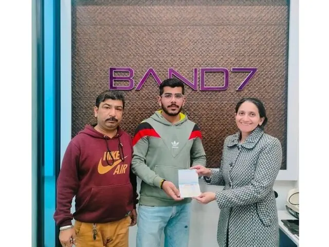 Abhishek Luthra celebrating an IELTS result at the IELTS BAND7 centre